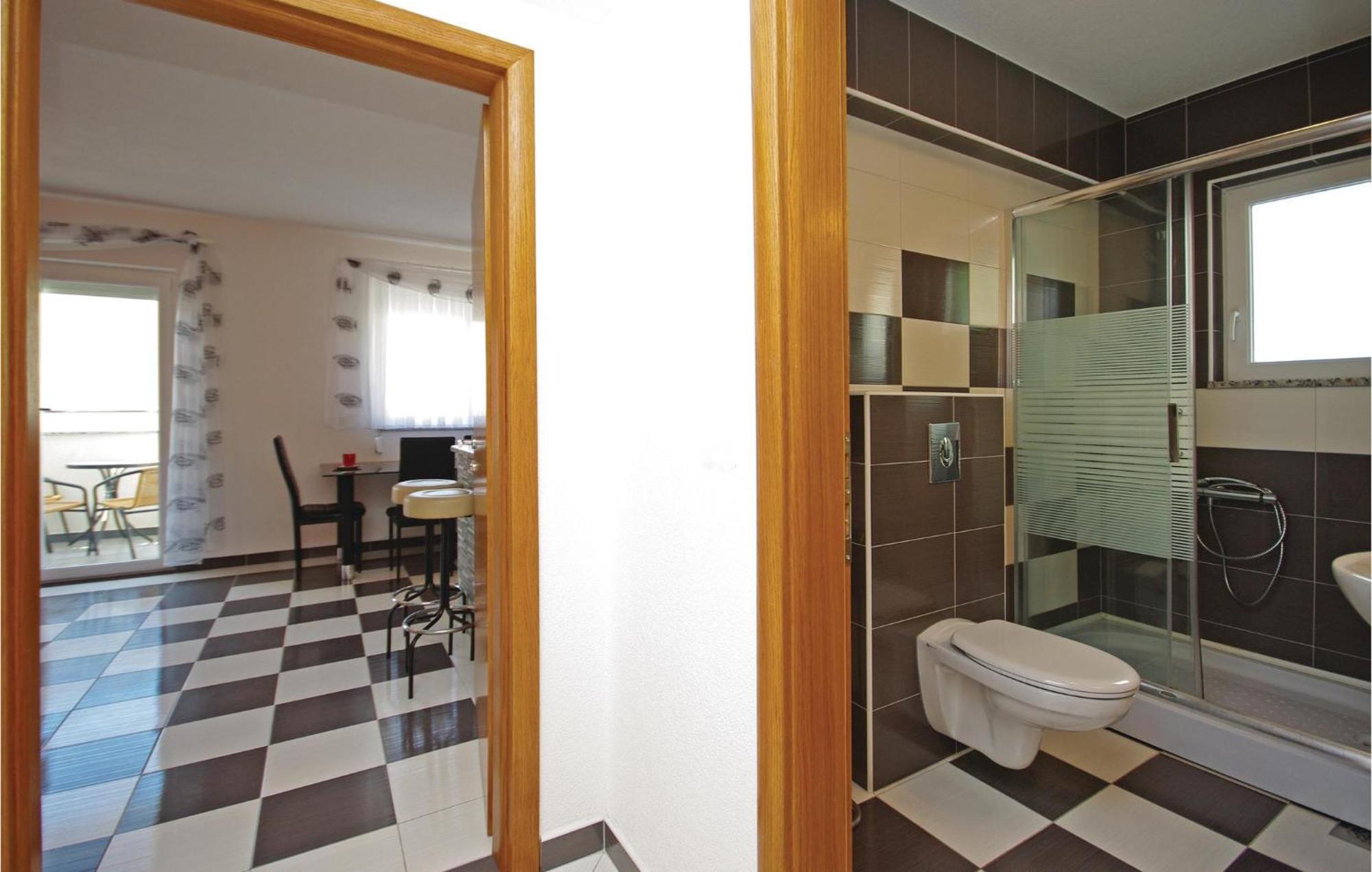 Gorgeous Apartment In Makarska With Wifi Buitenkant foto