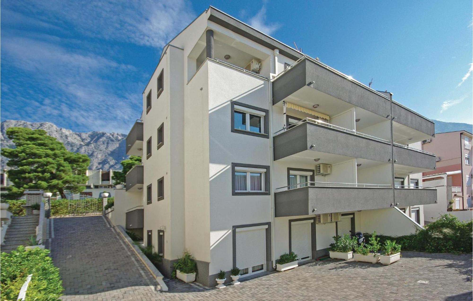 Gorgeous Apartment In Makarska With Wifi Buitenkant foto